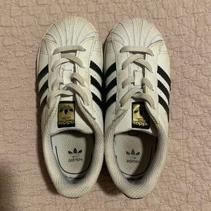 Adidas Superstar Sneakers